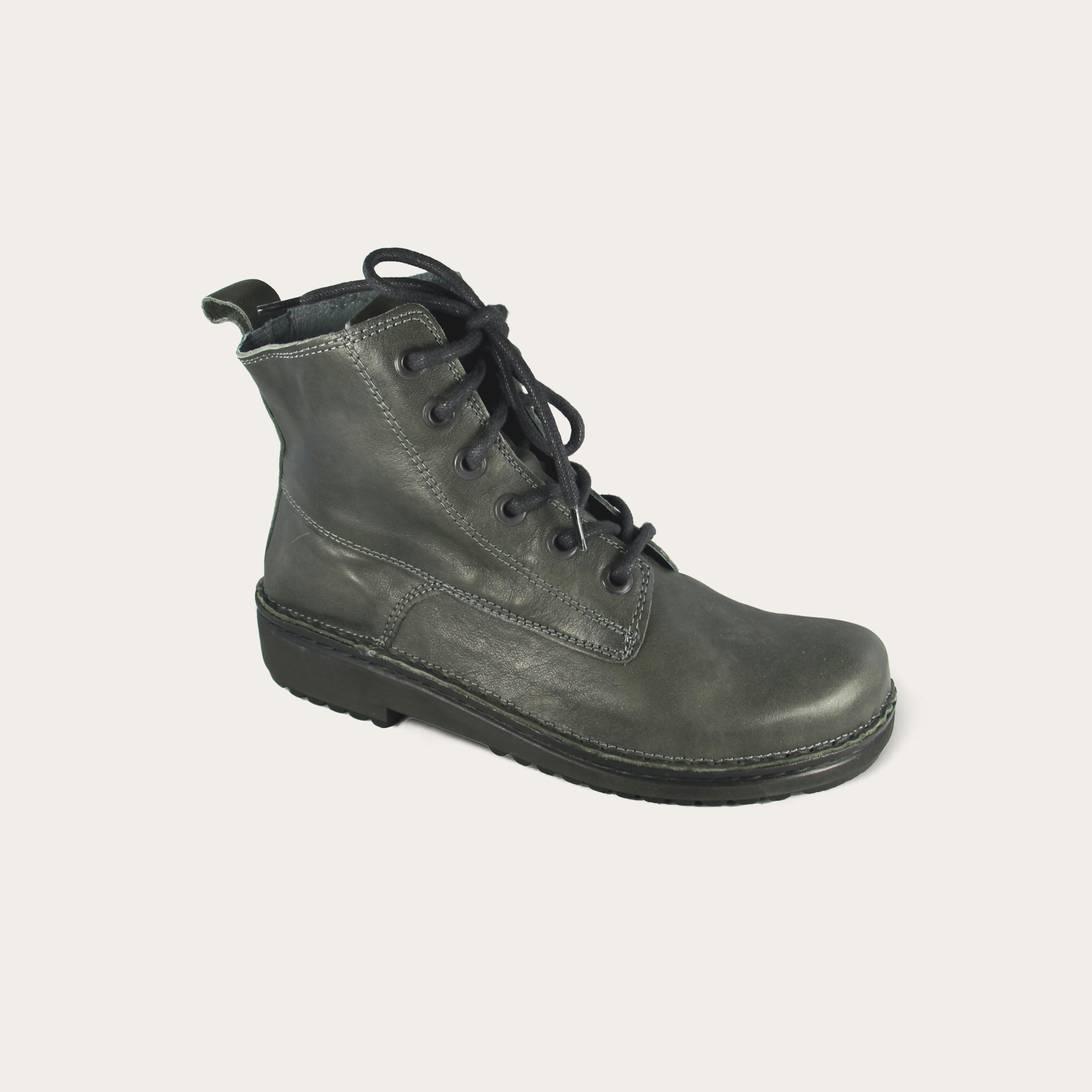 NAOT CLAUDIA Matt Black　38 Claudia | Naot Canada