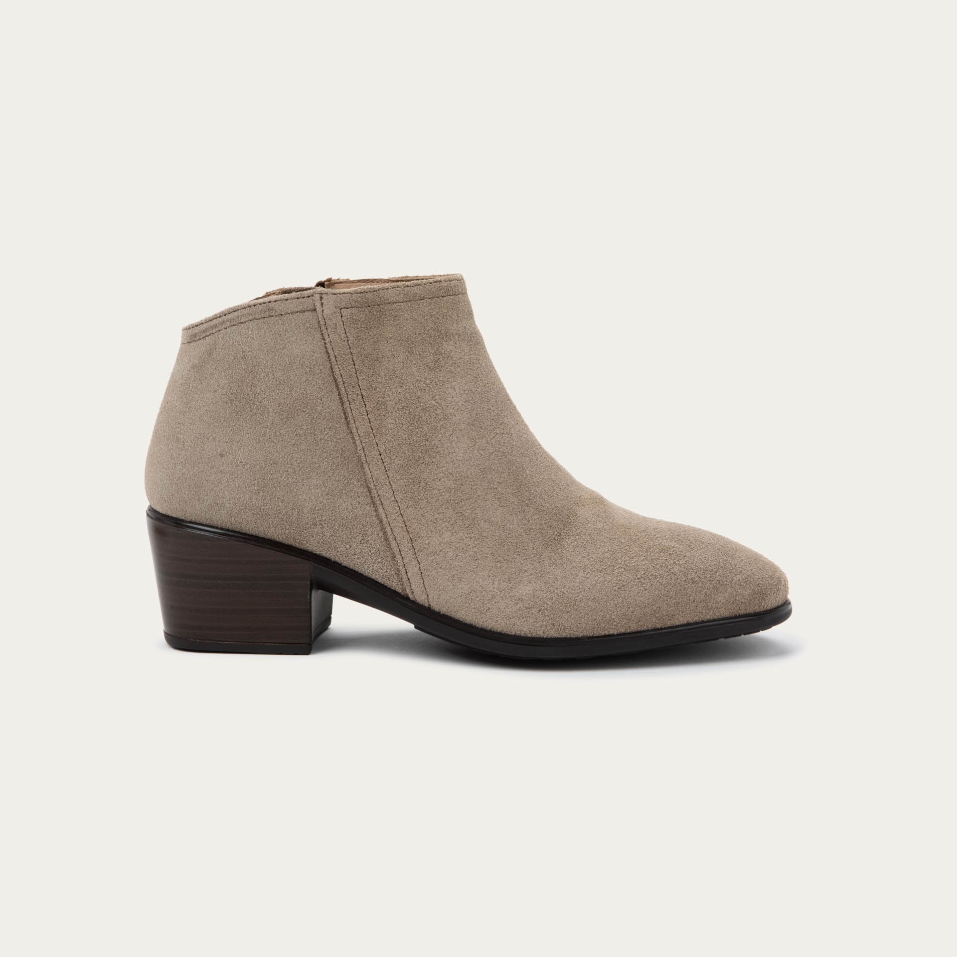 Levanto | Naot Canada